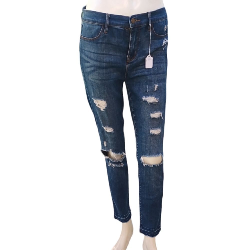 640239...Bullhead Jegging Jeans Size 28, 26" Inseam 9" Rise